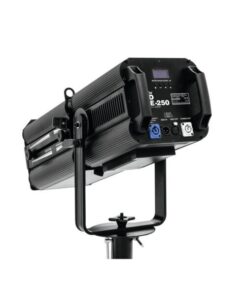 EUROLITE LED PFE-250 3000K Profile Spot