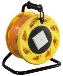 Cavo Patch Cat7A Plug RJ45 6A S/FTP LSZH con Avvolgicavo 90m Arancione