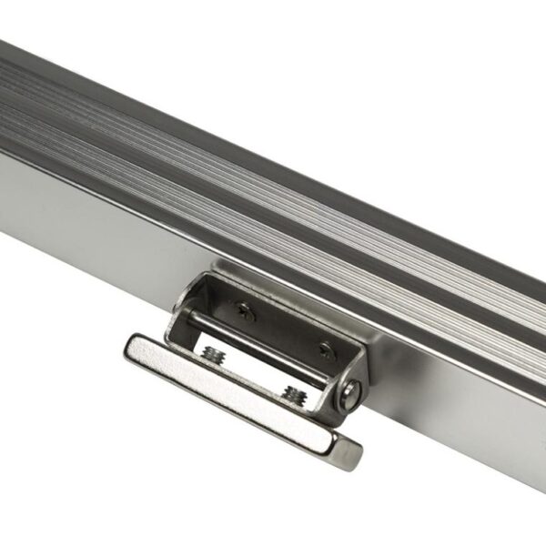 Lampada 15 LED Fissaggio Magnetico, Adesivo o Viti