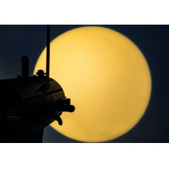 Act Profile 150W RGBAL Compact 150 W RGBAL Theatre LED Profile Profilo LED teatro RGBAL compatto da 150 W