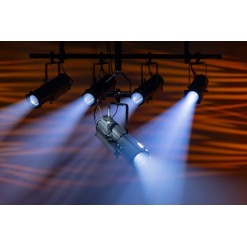 Act Profile 150W RGBAL Compact 150 W RGBAL Theatre LED Profile Profilo LED teatro RGBAL compatto da 150 W