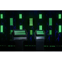 Raccoon S250/4 Junior Professional strobe/wash with motorised tilt Strobo/wash professionale con tilt motorizzato