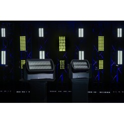 Raccoon S250/4 Junior Professional strobe/wash with motorised tilt Strobo/wash professionale con tilt motorizzato