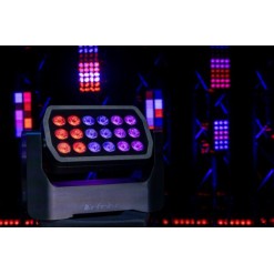 Raccoon W18/4 Junior Professional wash with motorised tilt Wash professionale con tilt motorizzato